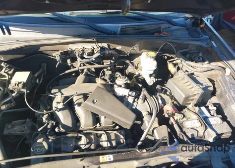 2008 Ford Escape Xlt z USA, uszkodzony, nr VIN 1FMCU03188KB14247